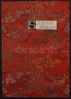 Közepes A/5-ös 10 fehér lapos berakó, selyem borítású