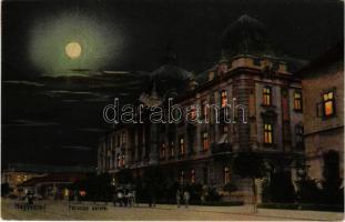 Nagyvárad, Oradea; Pénzügyi palota este holdfényben / financial palace at night in moonlight (Rb)