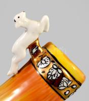 Koresten vadász témájú asztaldísz, jelzett, 20x13 cm