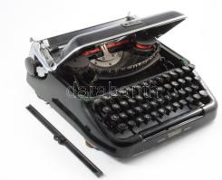 1952 Erika Model 10 írógép, sérült, 31x34 cm