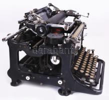 cca 1938-1940 Wanderer Werke Continental írógép, magyar billentyűzettel, korának megfelelő állapotba...