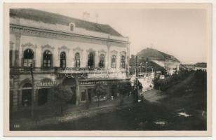 1940 Nagykároly, Carei; Piata Bratianu / Deák tér, Rosmann, Adalbert Kertész, Rosenberg üzlete. Kiadja a Taub hírlapiroda / street view, shops + "1940 Nagykároly visszatért" So. Stpl.
