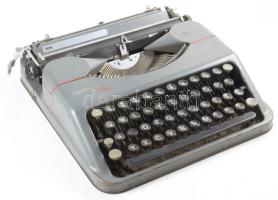 Hermes Baby márkájú mechanikus írógép eredeti tokjában.