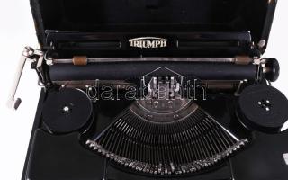 cca 1930 Triumph táskaírógép, tokjában, jó állapotban, rajta "Vezérképviselet: Winternitz Dixi,...
