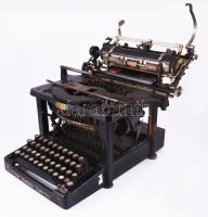 cca 1895-1910 Remington írógép, rajta "Kizárólagos vezérképviselőség Glogowski és Társa Budapes...