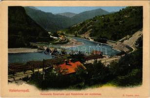 Vöröstoronyi-szoros, Rotenturm-Pass, Roterturmpass, Pasul Turnu Rosu; Haltestelle Roterturm und Holzbrücke zur Kontumaz / vasútállomás, vasúti megállóhely, fahíd. R. Popescu phot. Georg Meyer kiadása / railway station, wooden bridge (EM)