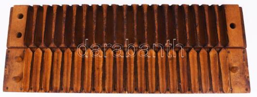 cca 1940 Carl Intelmann fa szivarszárító, kétrészes, jelzett, 56x10 cm