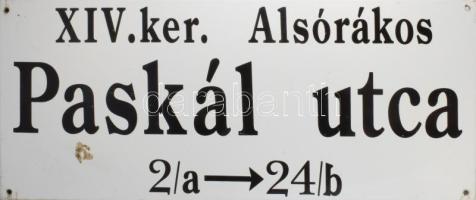 cca 1980/90 Nagyméretű zománcozott fém utcatábla, "XIV. ker. Alsórákos Paskál utca 2/a-24/b" felirattal, kisebb zománchibával, 30x70 cm
