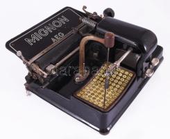 cca 1923 AEG Mignon tipusú mutatópálcás írógép magyar betűkkel. Az írógép-történelem rendkívül érdek...