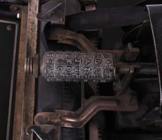 cca 1923 AEG Mignon tipusú mutatópálcás írógép magyar betűkkel. Az írógép-történelem rendkívül érdek...