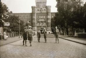 1933 Cserkészek, vízi cserkészek, 25 db fotónegatív, 6×9 cm