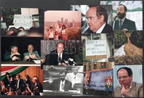 A rendszerváltás időszakában készült utcai és sajtófotók, életképek, politikusok, stb., 35 db vegyes méretű fotó