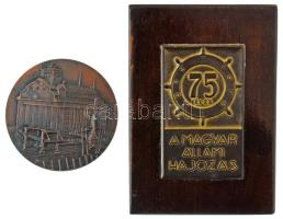 1970. "75 éves a Magyar Állami Hajózás 1895-1970" bronz lemezplakett (80x49mm) fa talapzaton (126x88mm) + 1978. "50 éves a Nemzeti- és Szabadkikötő" kétoldalas bronz emlékérem, műanyag tokban (70mm) T:AU,XF