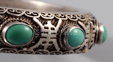 Keleti ezüst (Ag) karperes és gyűrű, m:52, kövekkel kirakva, bruttó 40g