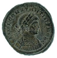 Római Birodalom 330-333 / I. Constantinus / Siscia / Follis (2,34g) T:XF Roman Empire 330-333 / Constantine I / Siscia / Follis "FL IVL CONSTANTIVS NOB C / GLOR-IA EXERC-ITVS - delta SIS" two soldiers holding spears and shields with two standards between them (2,34g) C:XF RIC VII 221