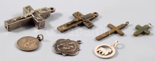 Vegyes kegytárgy medál tétel, közte 2 darab ezüst (Ag) medállal