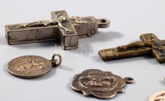Vegyes kegytárgy medál tétel, közte 2 darab ezüst (Ag) medállal