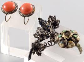 Régi gyűrű, borss és ezüst (Ag) fülbevaló pár korallal.