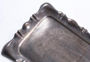 Ezüstözött tálca pereménél hólyagos díszítéssel, 37x21 cm