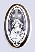 Hollóházi Szász Endre által tervezett mintával díszített bonbonier és tál. Jelzett, kis kopással, d:...