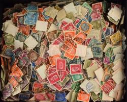 Deutsches Reich 10.000 db bélyeg dobozban