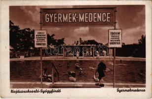 Hajdúszoboszló, Gyermekmedence, fürdőzők (EK)