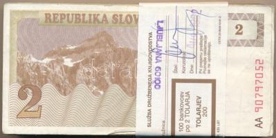 Szlovénia 1990. 2T (100x) eredeti banki kötegelővel T:F-G Slovenia 1990. 2 Tolarja (100x) with original bank currency strap C:F-G Krause P#2