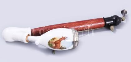 Porcelán pipa, szarvasos dekorral, h: 23 cm