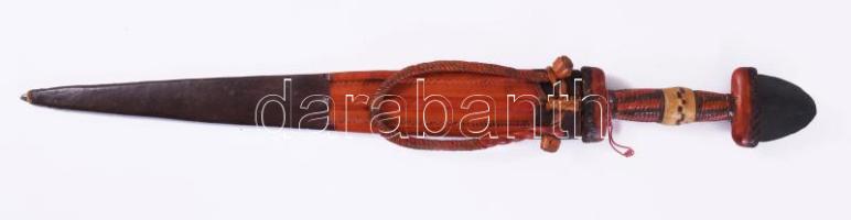 Tuareg tőr. Észak-Afrika, 20. sz. h: 49 cm