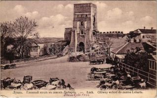 Lutsk, Luck; Glówny wchód do zamku Lubarta / Lubart Castle, market + "K. k. Landsturm-Etappenbataillon Nr. 54." "K.U.K. FELDPOSTAMT 86" (EK)