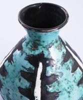 Gorka Lívia (1925-2011): Türkizes váza. Jelzett, hibátlan, m: 14,5 cm /// Lívia Gorka (1925-2011): T...