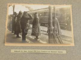 1915 [Osztrák-magyar csapatok az elfoglalt Belgrádban] Erinnerung an Belgrad. Városképek, Frigyes főherceg látogatása a városban és a fronton, osztrák-magyar katonák kitüntetése, A felrobbantott vasúti híd újjáépítése és felavatása, stb. Összesen 60 db látványos fotó, alatta nyomtatott felírással, aranyozott egészbőr albumban 26x19 cm 1915 [Austro-Hungarian troops in occupied Belgrade] Erinnerung an Belgrad. Cityscapes, Archduke Frederick's visit to the city and the front, decoration of Austro-Hungarian soldiers, reconstruction and inauguration of the blown-up railway bridge, etc. A total of 60 spectacular photos, with printed captions underneath, in a gilded full-leather album 26x19 cm