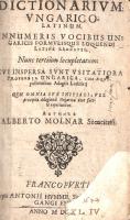 Szenczi Molnár Albert: Dictionarium Ungarico-Latinum. Innumeris vocibus Ungaricis formulisque loquendi Latine redditis. Cui inspersa sunt usitatiora proverbia Ungarica, cum aequipollentibus adagiis Latinis: Quae omnia sub initiali, vel praecipua adagionis Ungaricae voce facile reperiuntur. Nunc tertium lucopletatum. [Harmadik, átdolgozott kiadás.] [Frankfurt am Main] Francofurti, 1644. Typis Antonii Hummii, Sumptibus Wolfgangi Endteri. 308 p. Példányunk belívéből egy, a végéről 30 levél hiányzik. (Kötetünk a 308. oldallal befejeződik - magyar-latin szótárunk teljes terjedelme a mellékletek nélkül 368 oldal.) A döntően külföldön működő Szenczi Molnár Albert (1574-1634) református nyelvész, szótár- és nyelvtaníró, műfordító egész munkásságát a magyar tudományosság fejlesztésének szánta, személyében az egyetlen korabeli protestáns tudóst tisztelhetjük, akinek munkásságáról az ellenreformáció vezető alakja, Pázmány Péter is elismerően nyilatkozott. A felváltva németországi és erdélyi központokban tartózkodó Szenczi Molnár Albert legnagyobb, korszakos munkájának latin nyelven írt magyar nyelvtanát, illetve latin-magyar, magyar-latin szótárát tekinthetjük, mindkét munka évszázadokig volt használatban. Latin-magyar és magyar-latin szótára az első olyan szótár, amely szóanyagát nem tematikusan, hanem betűrendben közli. Az először 1604-ben, Nürnbergben megjelenő, latin-magyar és magyar-latin részekből összeálló szótár számos újrakiadást ért meg, anyaga pedig egyre bővült, idővel a szótári tövek szóbokrait, szinonimáit és kifejezéseit is tartalmazta, és korának színvonalán állva már retorikai, poétikai és műszaki kifejezéseket is tartalmazott. Önmagában is megálló magyar-latin szótárunk az 1611. és 1621. évi kiadások utáni harmadik, átdolgozott, frankfurti kiadásból való. Az előzéken régi latin nyelvű jegyzet, példányunk címlapján régi tulajdonosi bejegyzés, alsó sarkán kisebb pótlás. Néhány levél sarkán apró hiány, a legtöbb levél szélén, apró, a szövegtükröt alig érintő lapszéli pótlás, az utolsó 18 levélen nagyobb pótlás. Példányunk oldalain halvány foltosság. RMNY III, 2099. VD17 1:070427T. XX. század második felében készült félbőr kötésben.