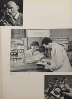 A Magyar Posta képekben (Budapest, 1963)
Kis példányszámú, belső ajándékozásra készült könyv. Az el...