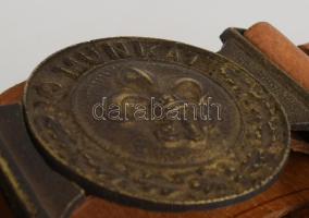 "Jó munkát!" cserkész övcsat, bőr szíjon, d: 5,5 cm