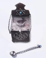 Fűszertartó, kanállal Dávid csillagos díszítéssel, zománc berakással. Ezüst (Ag) antik, orosz, jelze...