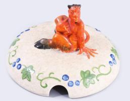 Villeroy &amp; Boch bólés készlet plasztikus ördög-figurás díszítéssel. Art deco, ca 1920.. Kíná...