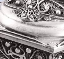 Cödaka / Tzedakah adománygyűjtő persely. Filigrán ezüst (Ag) 925 finomság. Oroszország XX. sz, jelze...