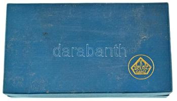 1970. "25 éve - 1945-1970 - Romokból kezdtük..." egyoldalas bronz emlékplakett, a felszaba...