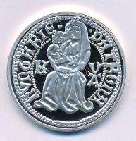 DN "A legértékesebb magyar érmék - Hunyadi Mátyás ezüst garasának replikája" ezüstözött Cu emlékérem kapszulában, "COPY" jelzéssel, színes tájékoztatóval (40mm) T:PP