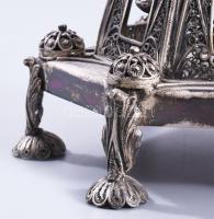 Filigrán ezüst (Ag) hanukai menóra samesszel. cca 19. sz. vége, gazdag filigrán díszítéssel, jelzett...