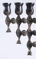 Filigrán ezüst (Ag) hanukai menóra samesszel. cca 19. sz. vége, gazdag filigrán díszítéssel, jelzett...