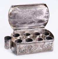 Ezüst (Ag) úti hanukkia, samesszal. Fedelén elefántcsont-lap rárakással, jelzett, 1810, Bécs, 13 lat...