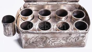 Ezüst (Ag) úti hanukkia, samesszal. Fedelén elefántcsont-lap rárakással, jelzett, 1810, Bécs, 13 lat...