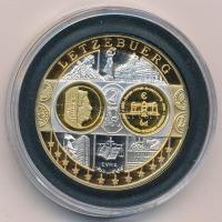 2002-2010 k. "Emlékérem az euróövezet országainak közös valutájáról - Luxemburg" aranyozott, ezüstözött Cu-Ni emlékérem kapszulában, tanúsítvánnyal (35mm) T:PP