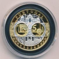 2002-2010 k. "Emlékérem az euróövezet országainak közös valutájáról - Portugália" aranyozott, ezüstözött Cu-Ni emlékérem kapszulában, tanúsítvánnyal (35mm) T:PP