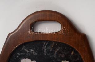 Szecessziós lepkeszárnykép tálca, középen tengerparti jelenet pálmafákkal, üvegezett, fán sérüléssel...