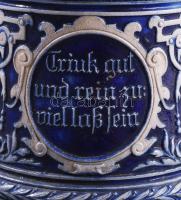 Díszes német kőedény söröskorsó, m: 18,5 cm