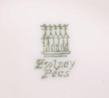 Zsolnay 2 darab csésze alátéttel d: 15,5 cm + sérült váza m: 16,5 cm