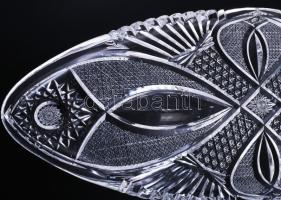 Nagyméretű ovális ólomkristály tálca, gazdag díszítéssel, 54x21 cm